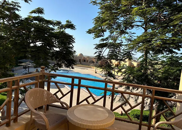 With Private & Pools * Hurghada
